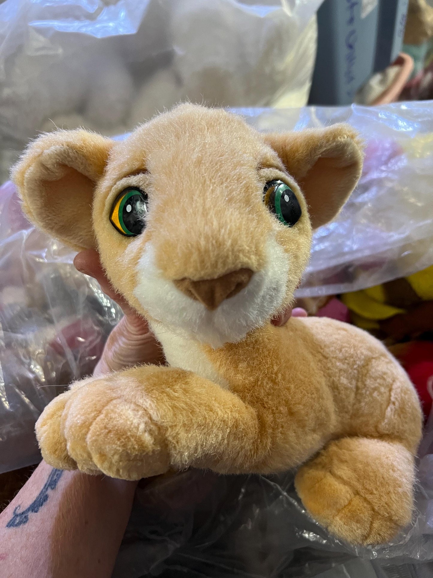 Disney the lion king purring vintage Nala plush. great condition still purrs!