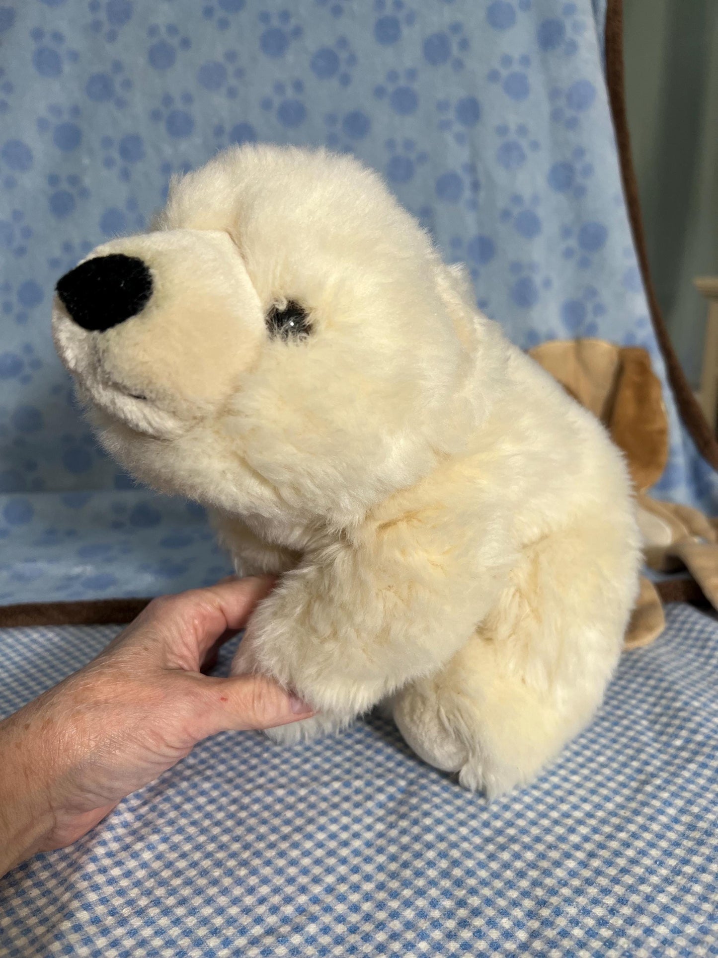 Sea World White Polar Bear Plush. Laying Down