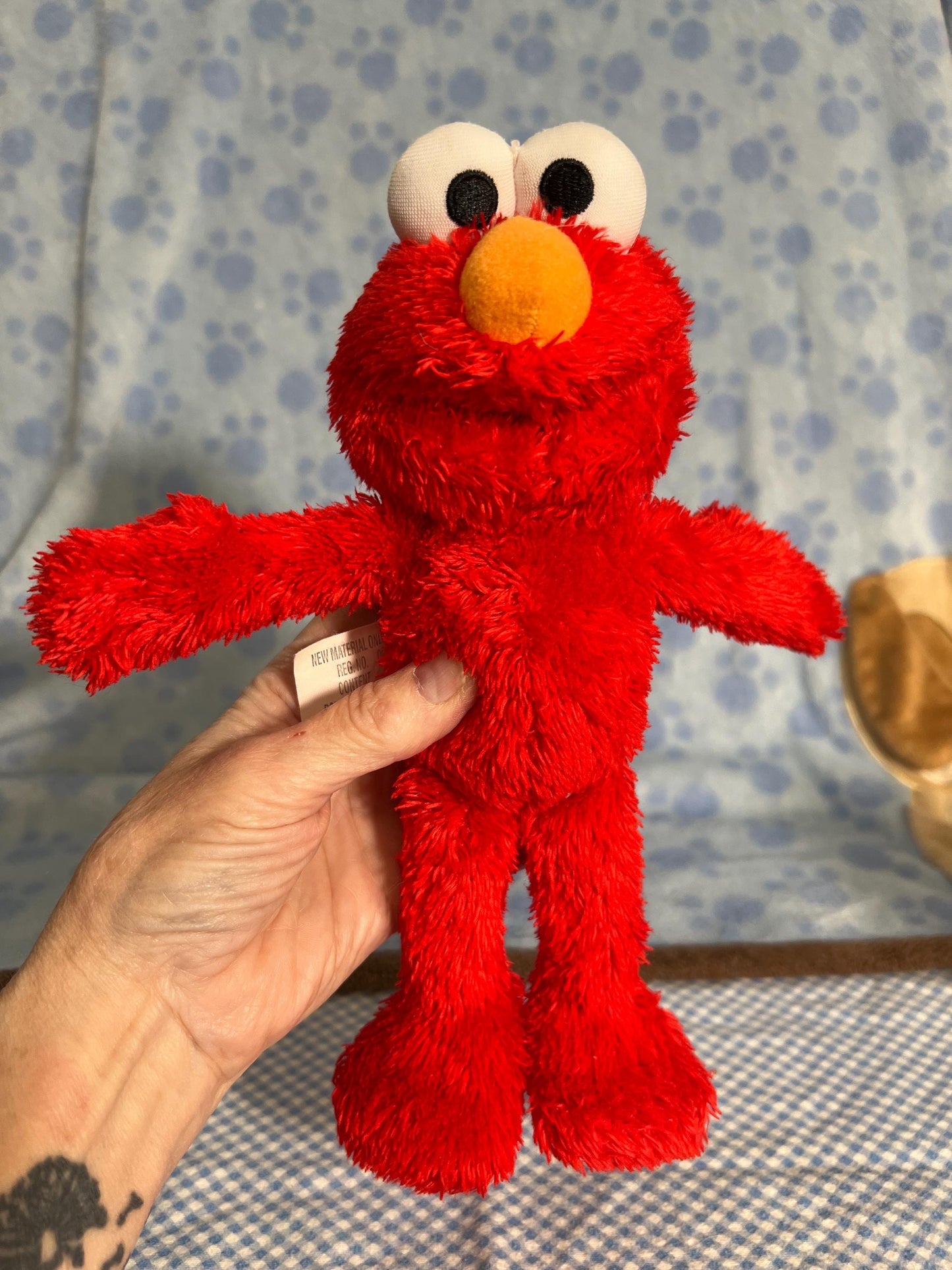 Small Hasbro Sesame Street Elmo Stuffed Animal Plush. Cloth Eyes
