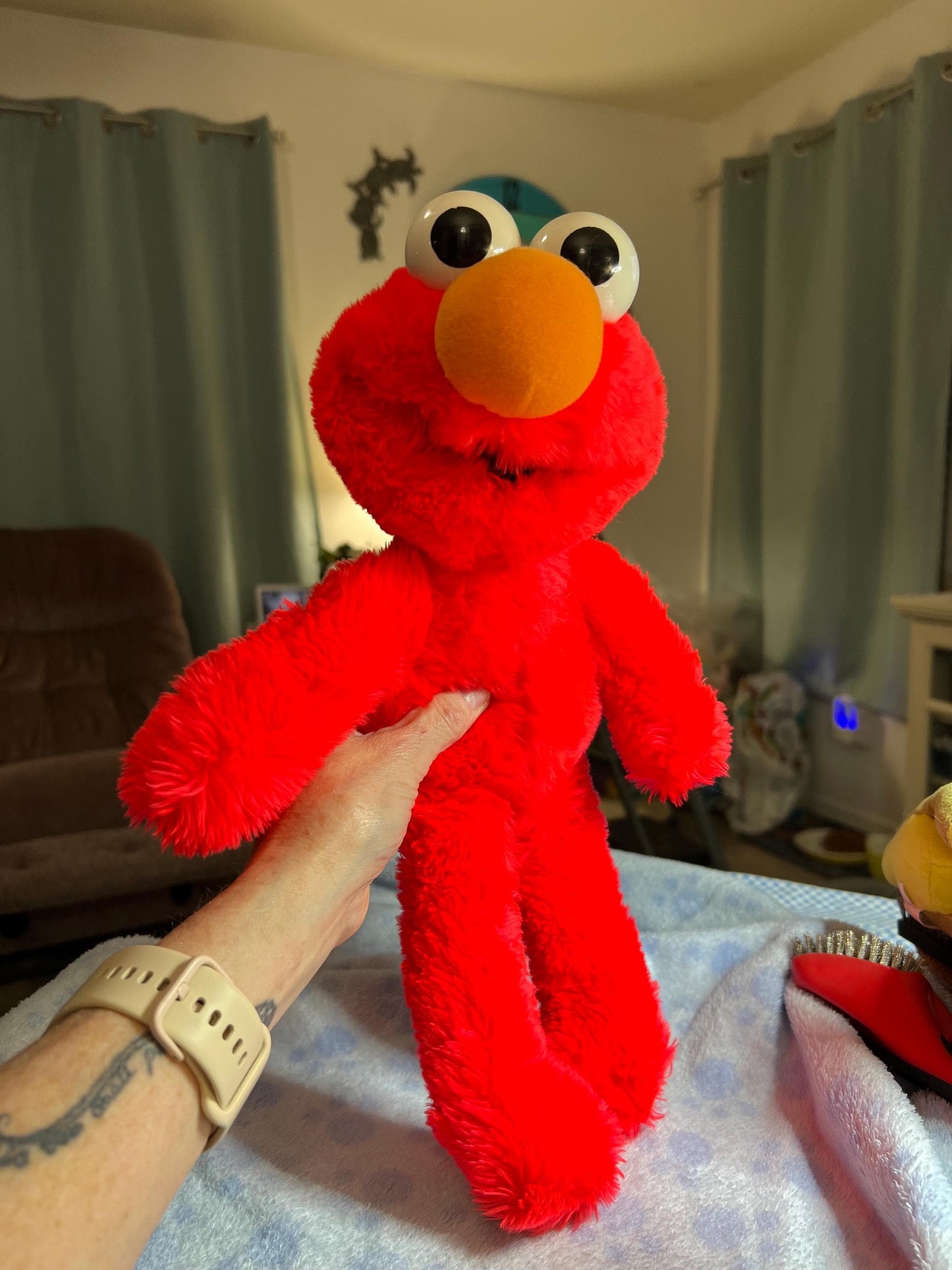 Child Dimension Hasbro Red Elmo Plush